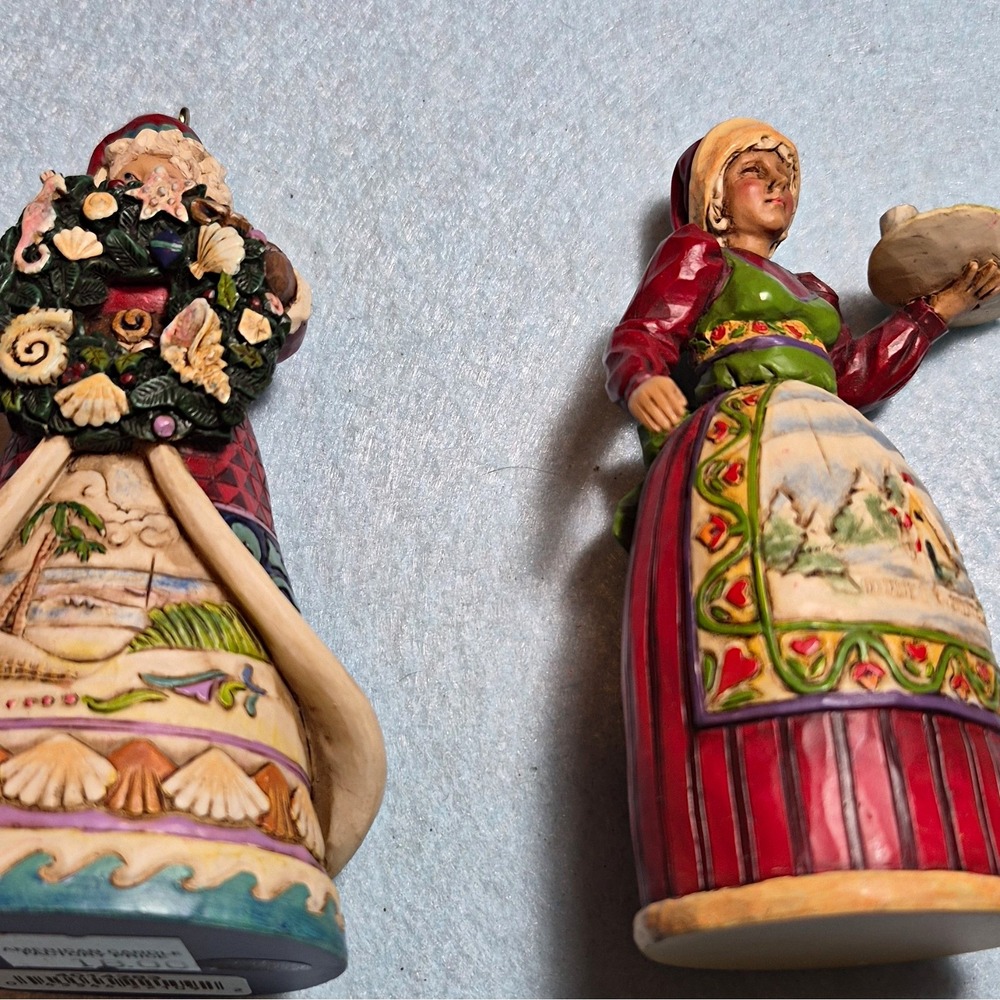 American Candle Factory 2pc Santa Figurine Set Resin Painted Read Description